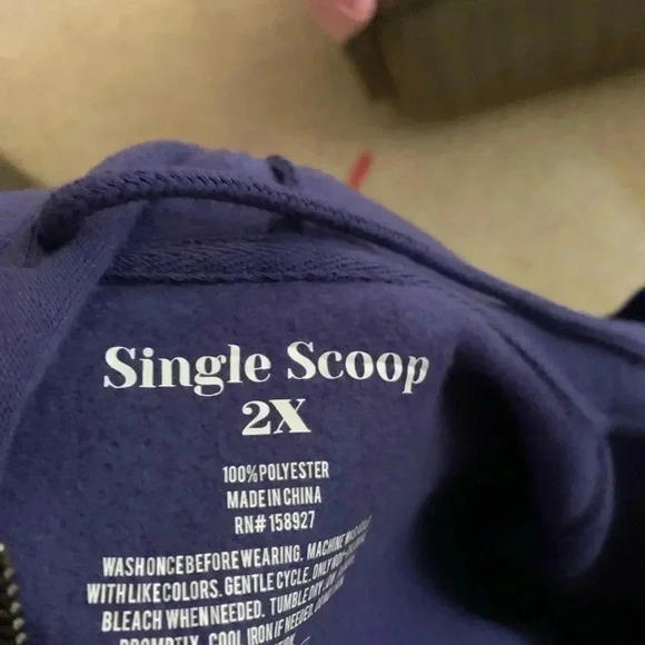 Single Scoop Pittsburg Penn. Eagles Ladies Purple Hoodie Size 2X - Picture 4 of 4